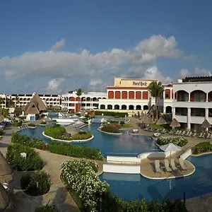 https://hard-rock-riviera-maya-puerto-aventuras.quintano-roohotels.com
